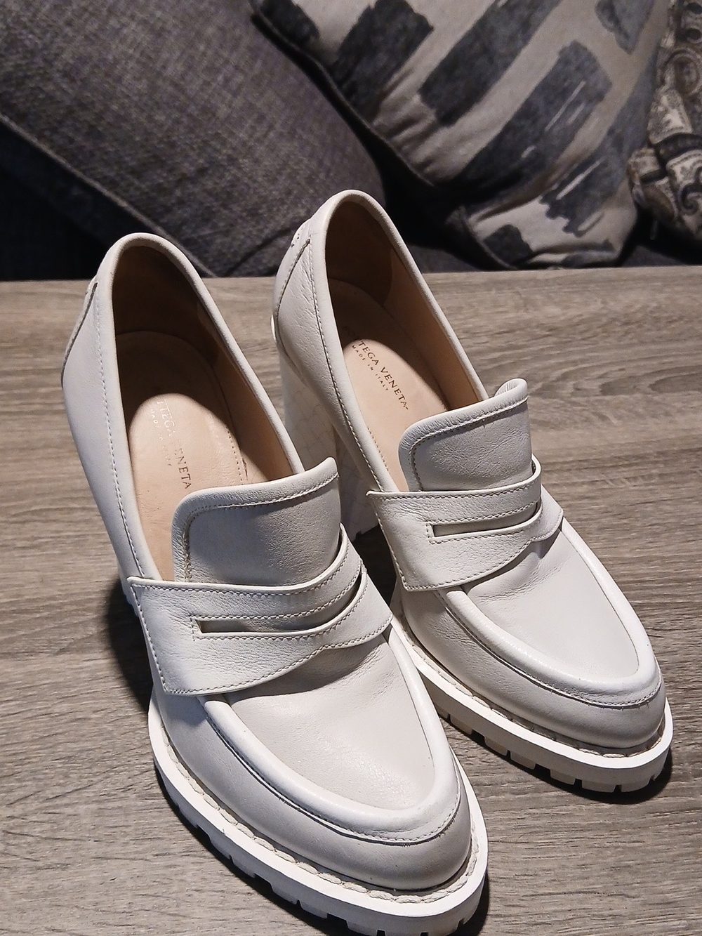 Bottega Veneta White Leather Block Heel Penny Loafers Lug Sole Size 36 / US 6